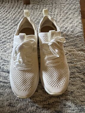 UGG Women’s White Knit Sneakers